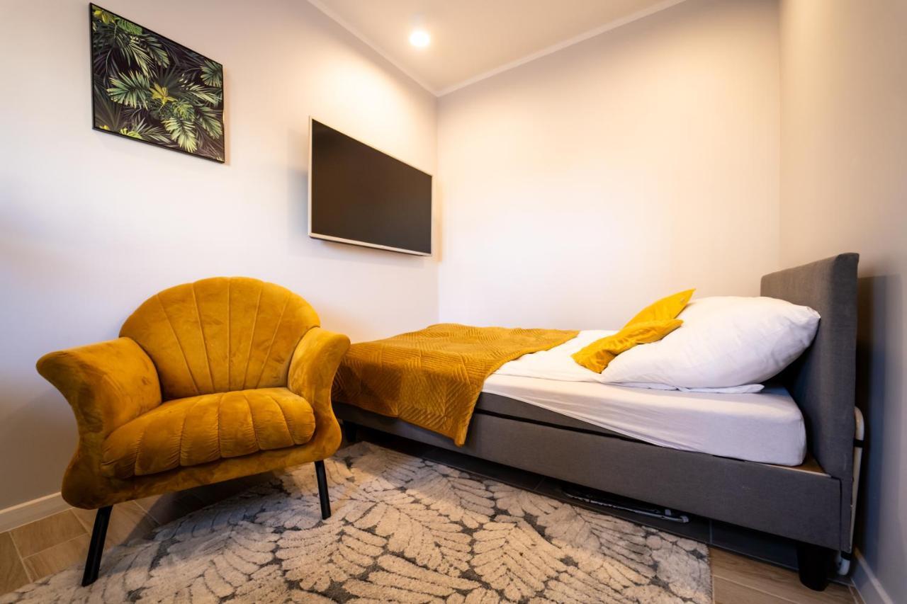 Kolorowe Apartamenty W Mielnie! 350M Od Plazy - 100M Od Jeziora! Mielno  Εξωτερικό φωτογραφία